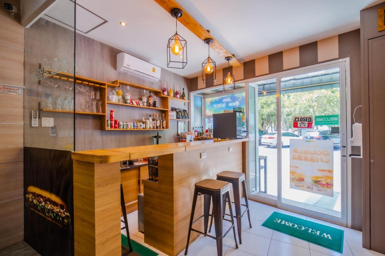Time Out Hotel Patong Exterior photo