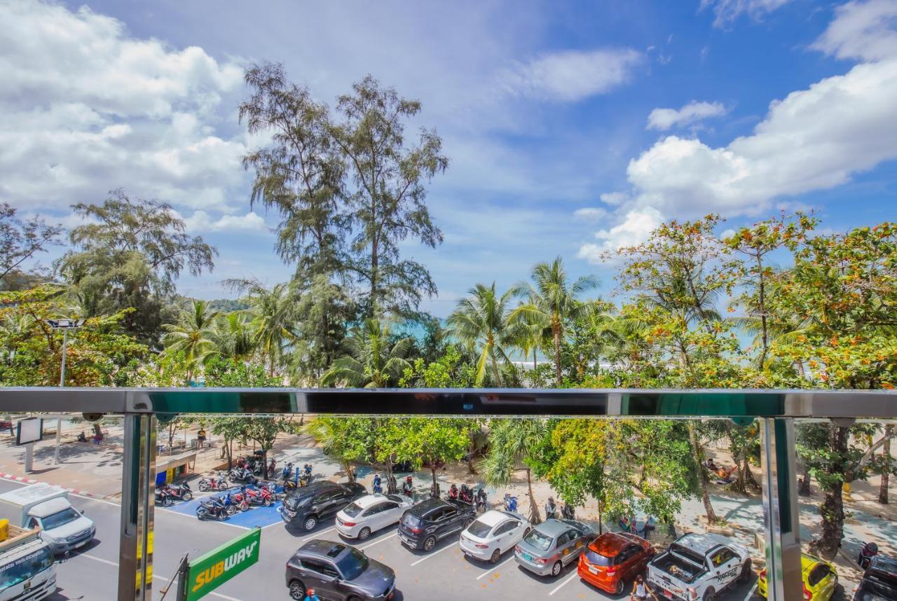 Time Out Hotel Patong Exterior photo