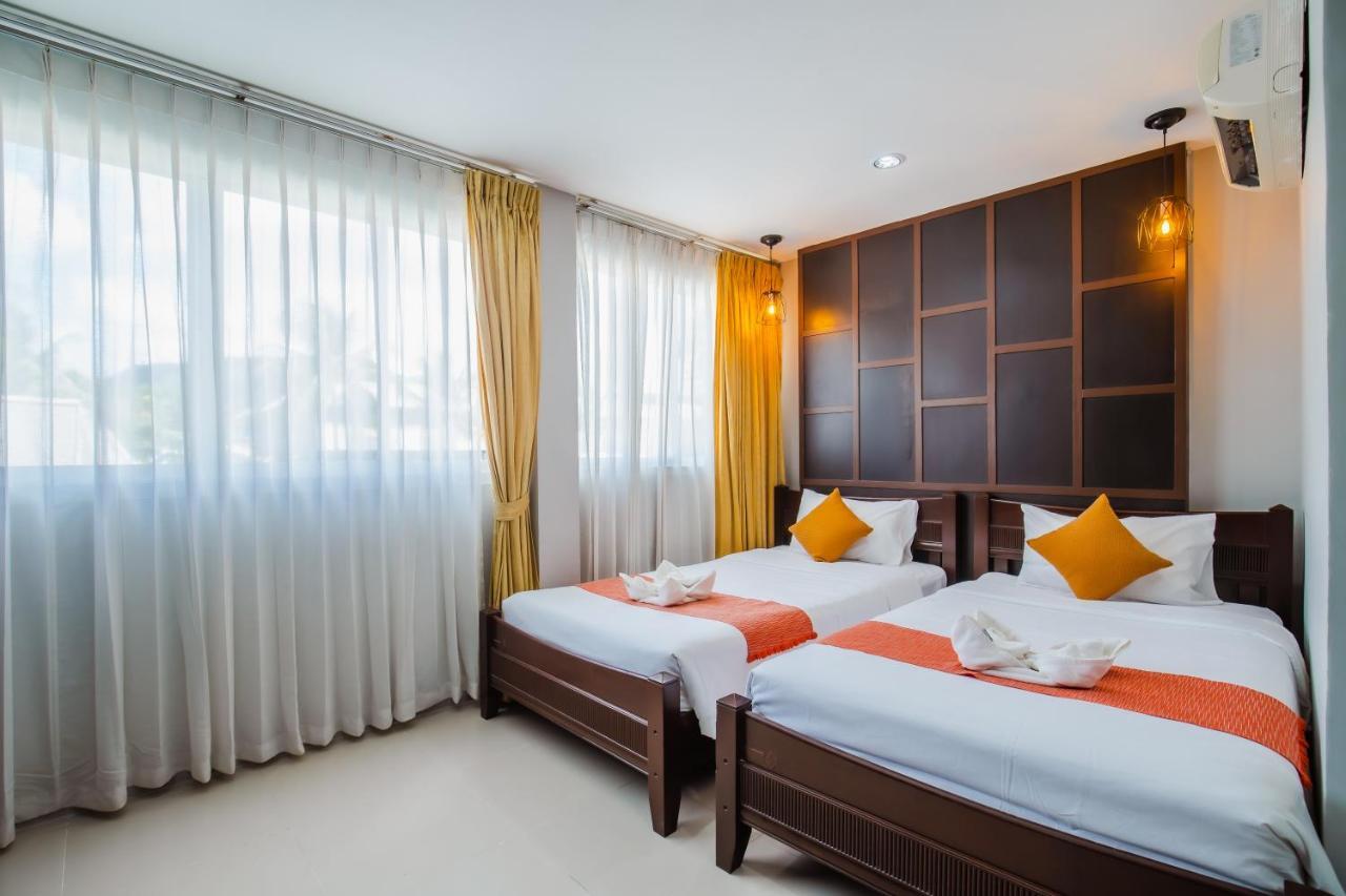 Time Out Hotel Patong Exterior photo